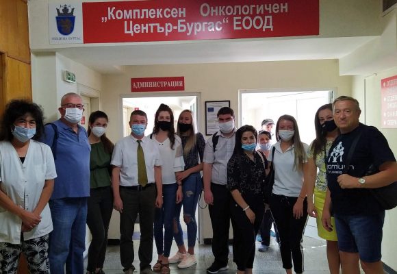 „Комплексен онкологичен център– Бургас„ беше  домакин на студенти по бакалаварска програма „Здравен мениджмйнт„към Факултет по обществено здраве и здравни грижи на Университет “Проф. д-р Асен Златаров“ – Бургас.